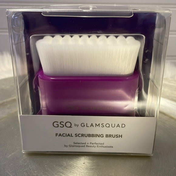 GSQ by Glamsquad Facial Scrubbing Brush - Picture 3 of 8